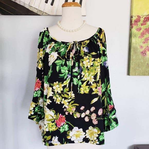 Betsey Johnson floral blouse - Picture 2 of 7